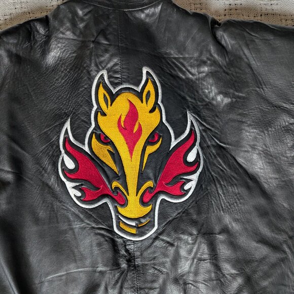 CAN-AM Men's XL Leather Bomber Jacket Calgary Flames 1999-2007 Logo Made Canada - Picture 8 of 8
